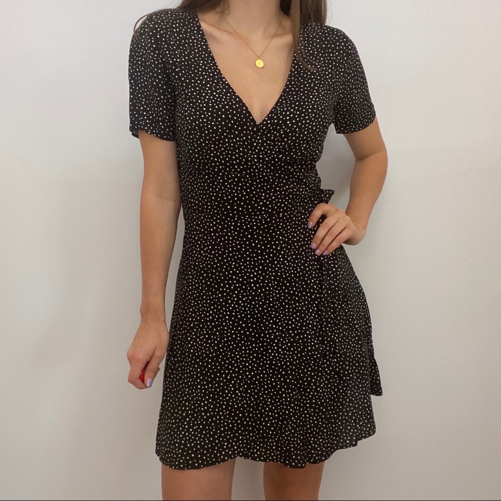 Black and White Wrap Mini Dress - Picture 4 of 6